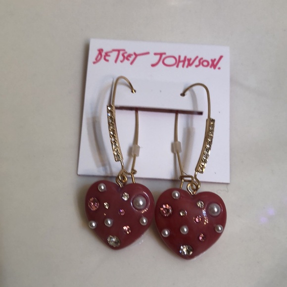 Betsey Johnson Gold Tone Pink Resin Heart Drop Earrings Crystal & Faux Pearl NWT - Picture 7 of 11